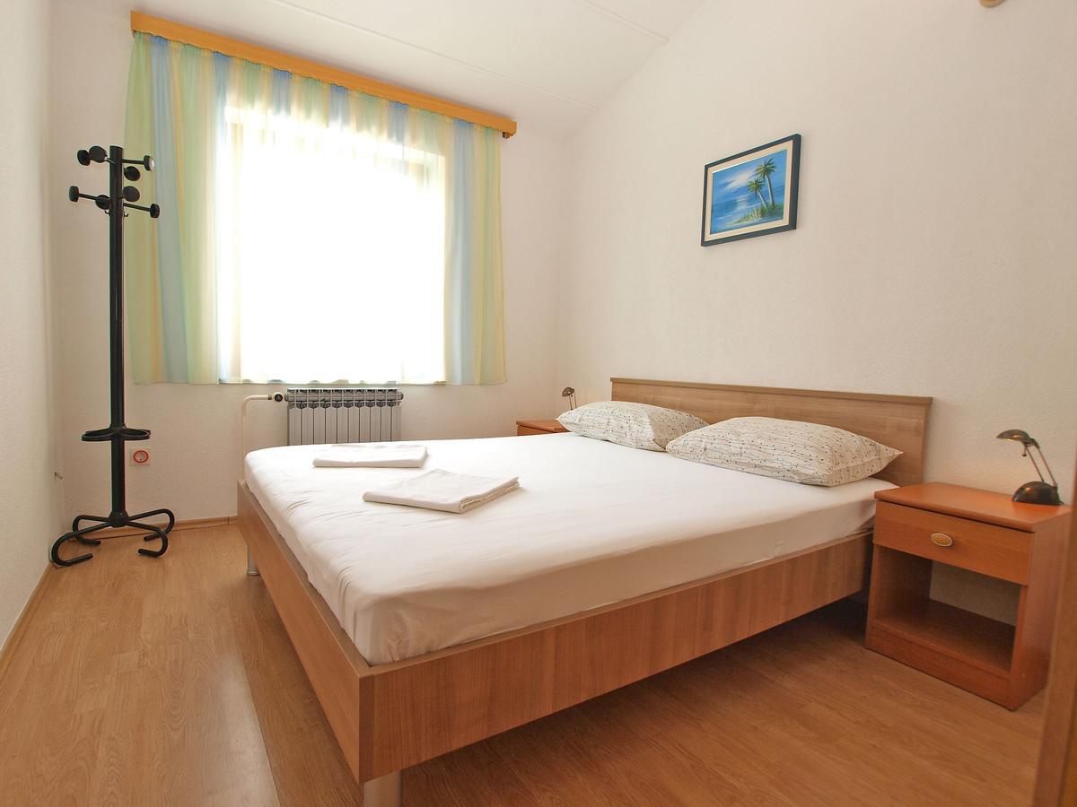 Apartments Slavka 1155 Pula Exterior foto